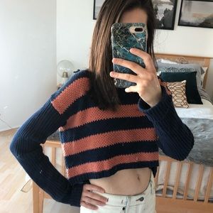 Crop top sweater